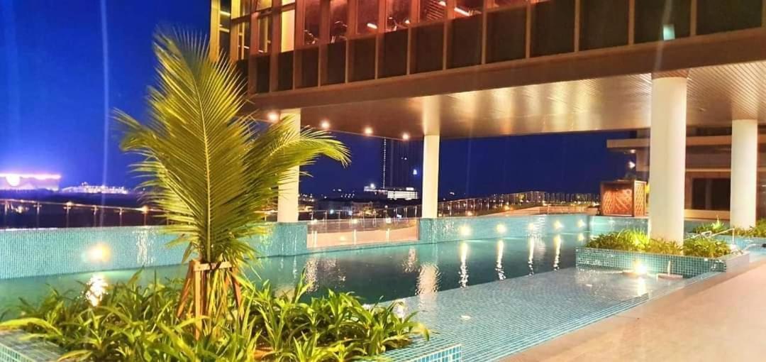 Jrv Hotelstyle Homestay Melaka Ngoại thất bức ảnh